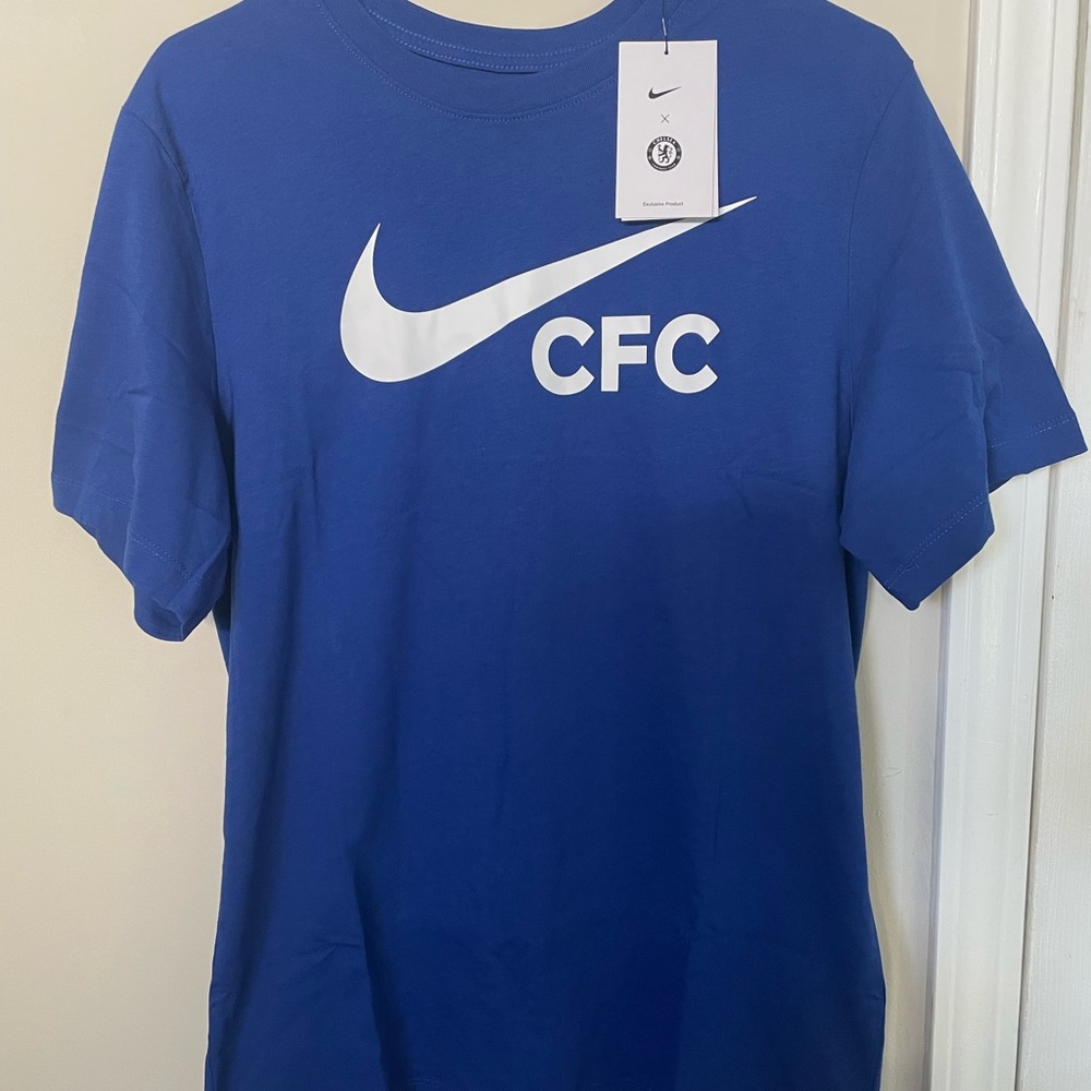 SIZE M NIKE CHELSEA FOOTBALL CLUB TEE - Picture 2 of 4